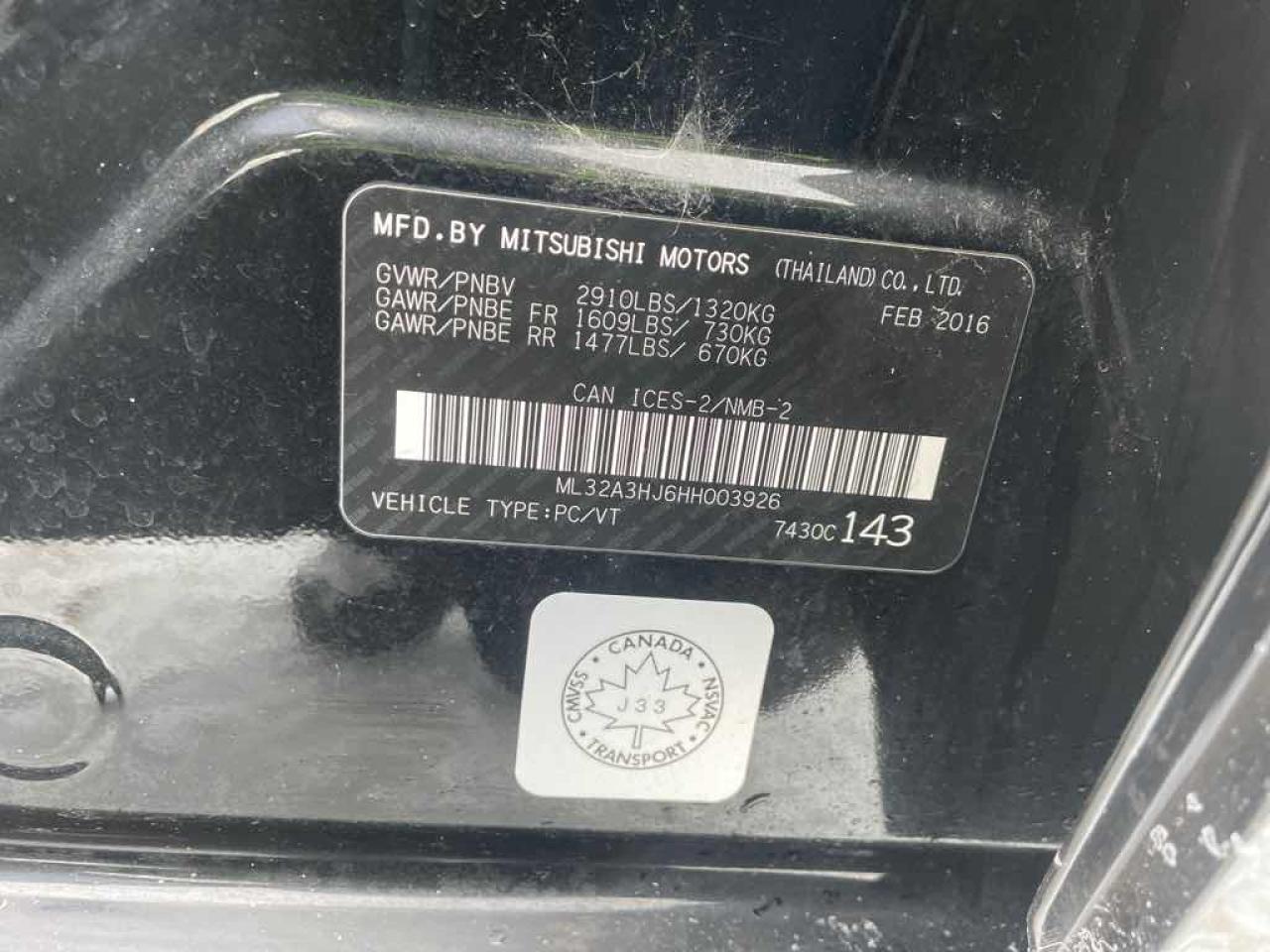 2017 Mitsubishi Mirage ES Photo