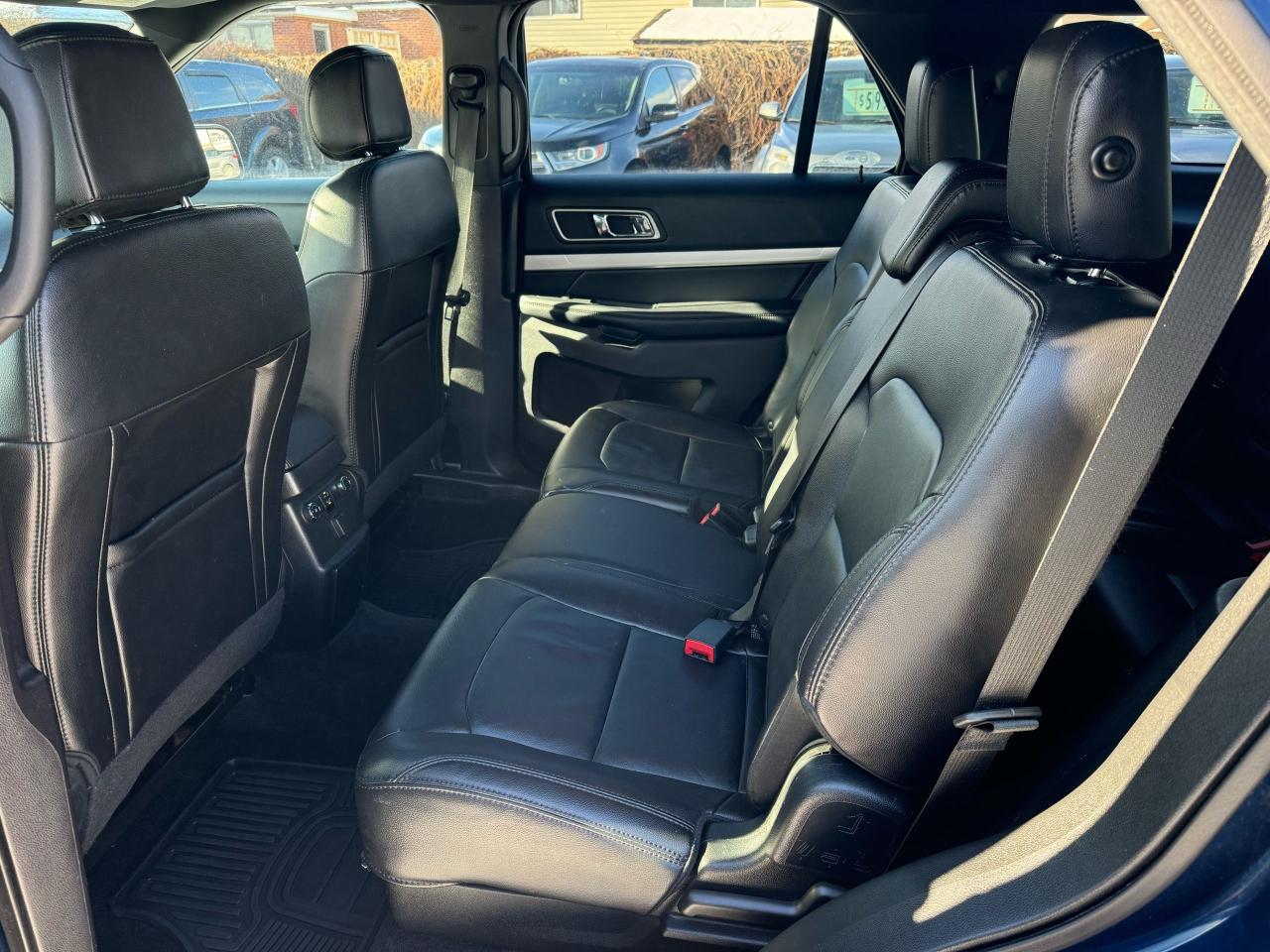 2017 Ford Explorer XLT - Photo #13