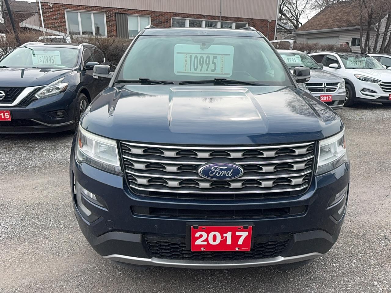 <div>2017 Ford Explorer XLT blue with black interior 7 passengers comes fully certified Assurant coast to coast 6 months 6000 km $2500 per claim warranty included looks and runs great&nbsp;</div>