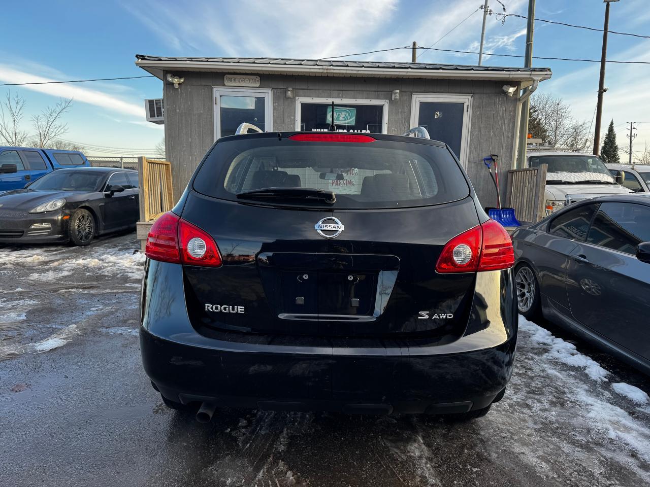 2009 Nissan Rogue S Photo