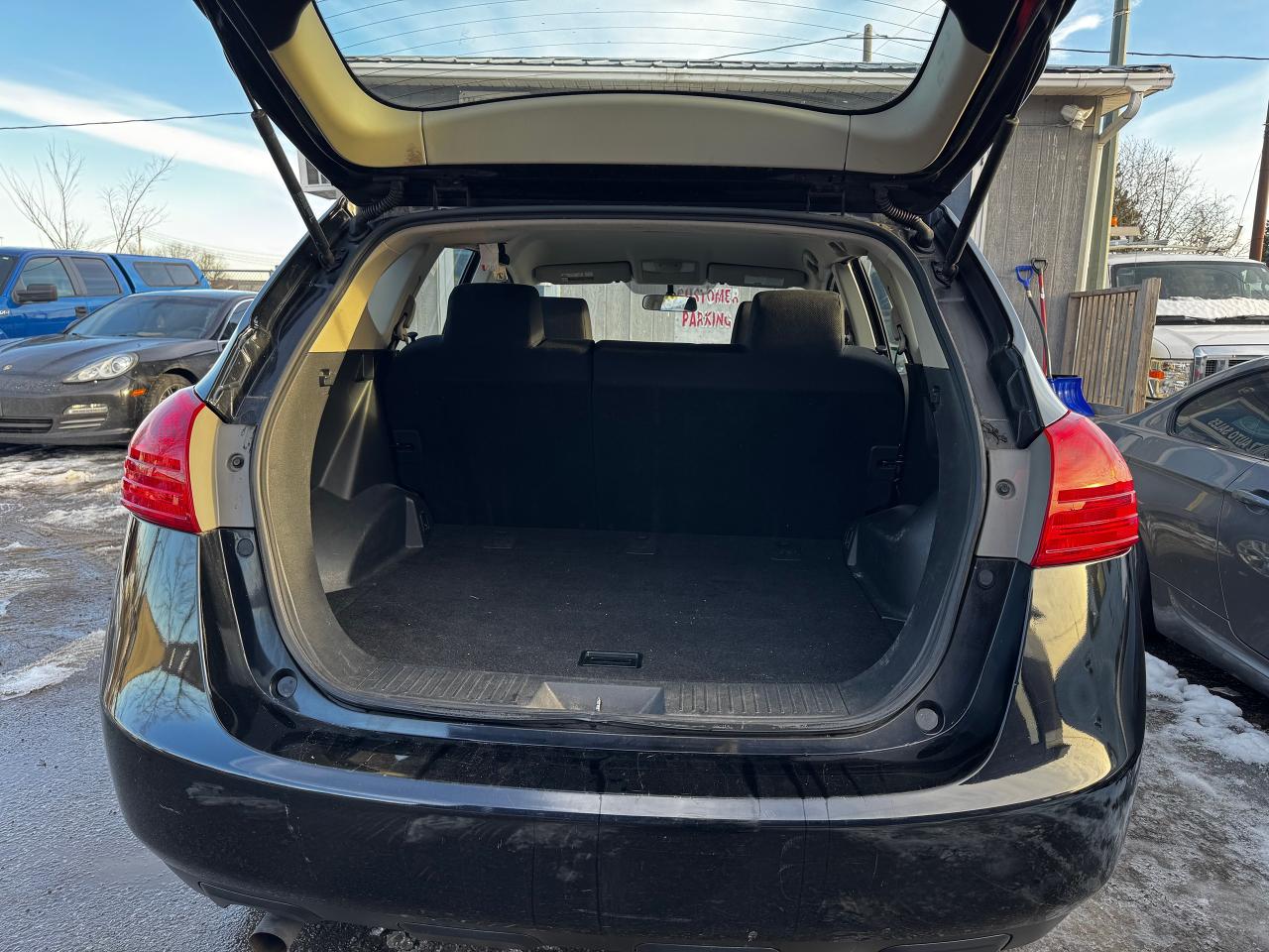 2009 Nissan Rogue S Photo