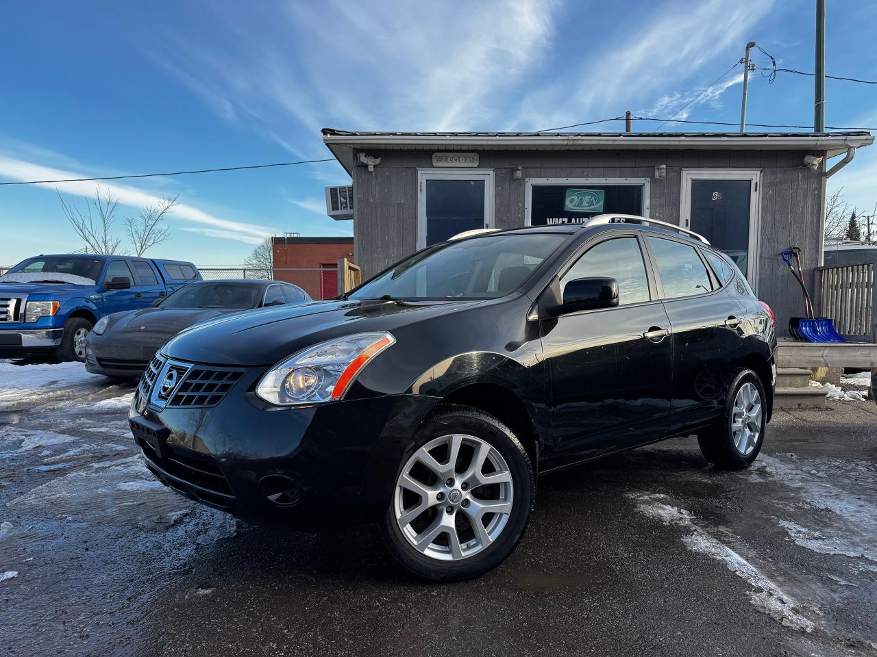 2009 Nissan Rogue S - Photo #1