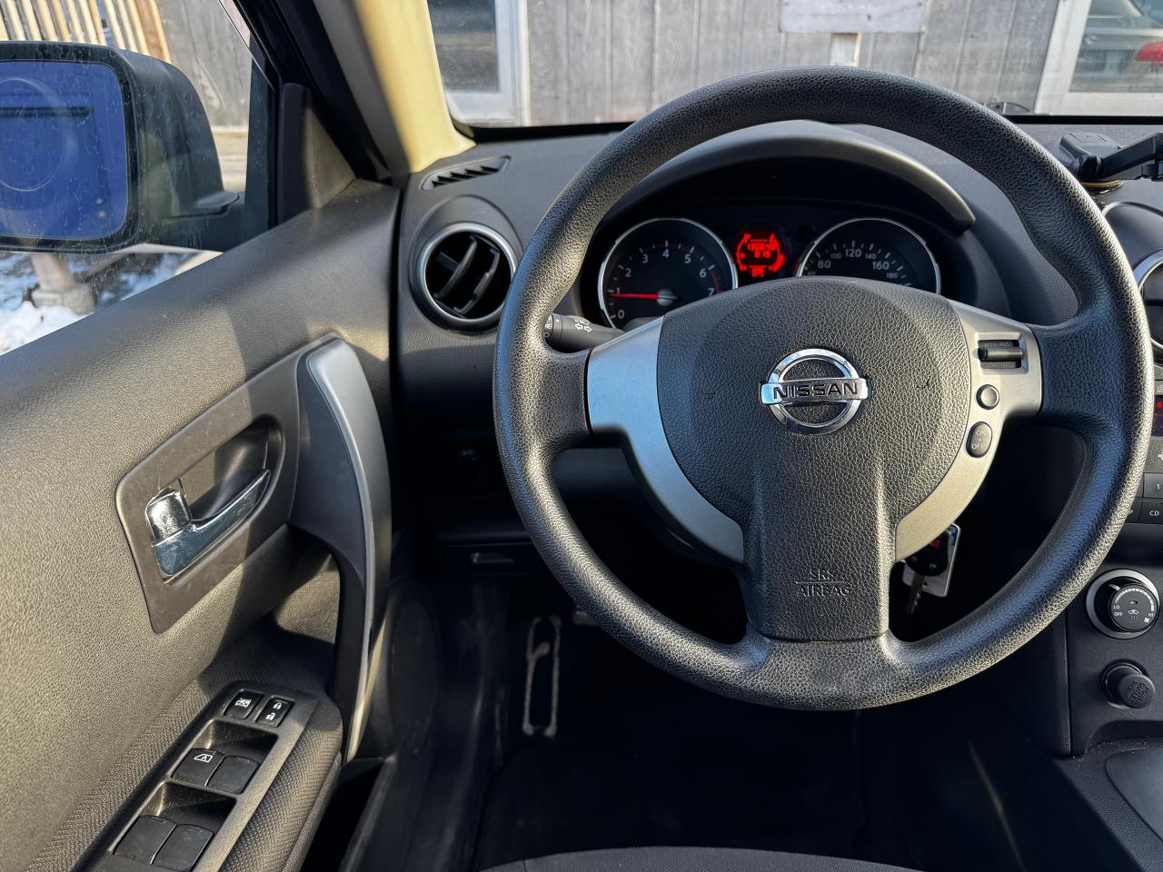 2009 Nissan Rogue S Photo