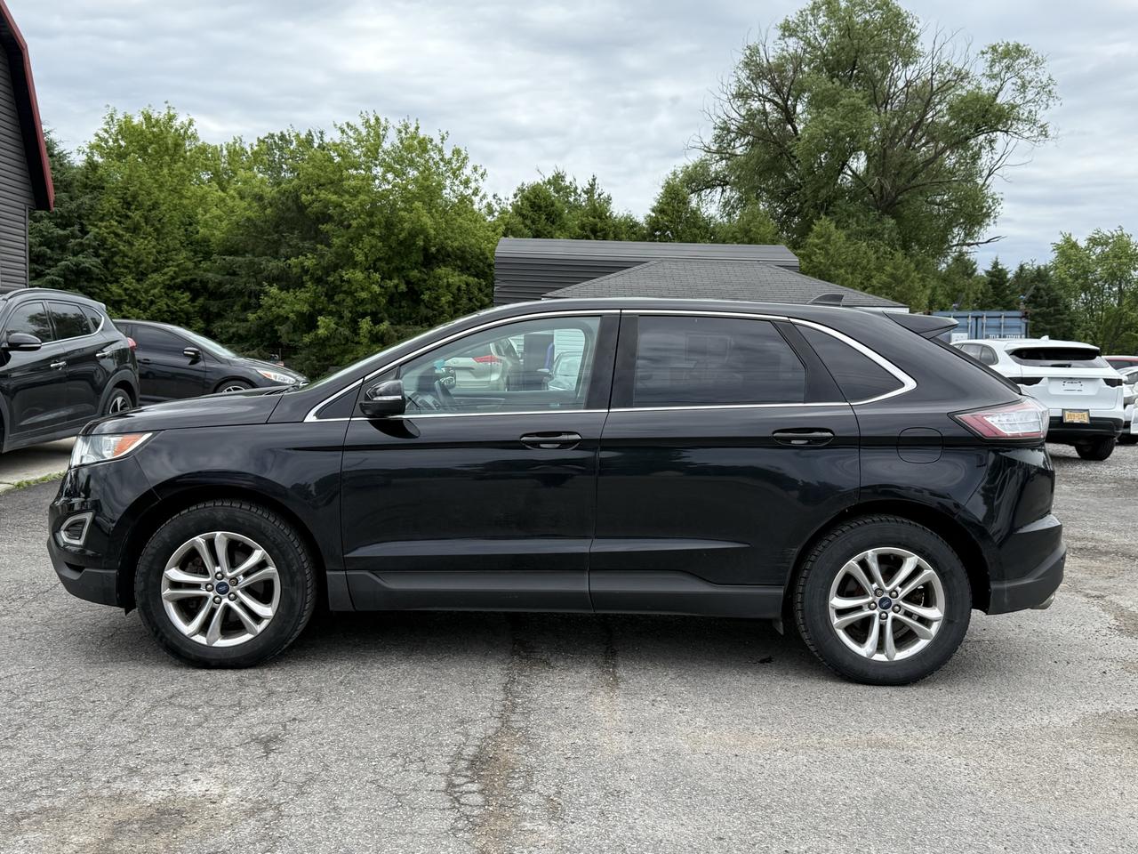 2018 Ford Edge SEL Photo