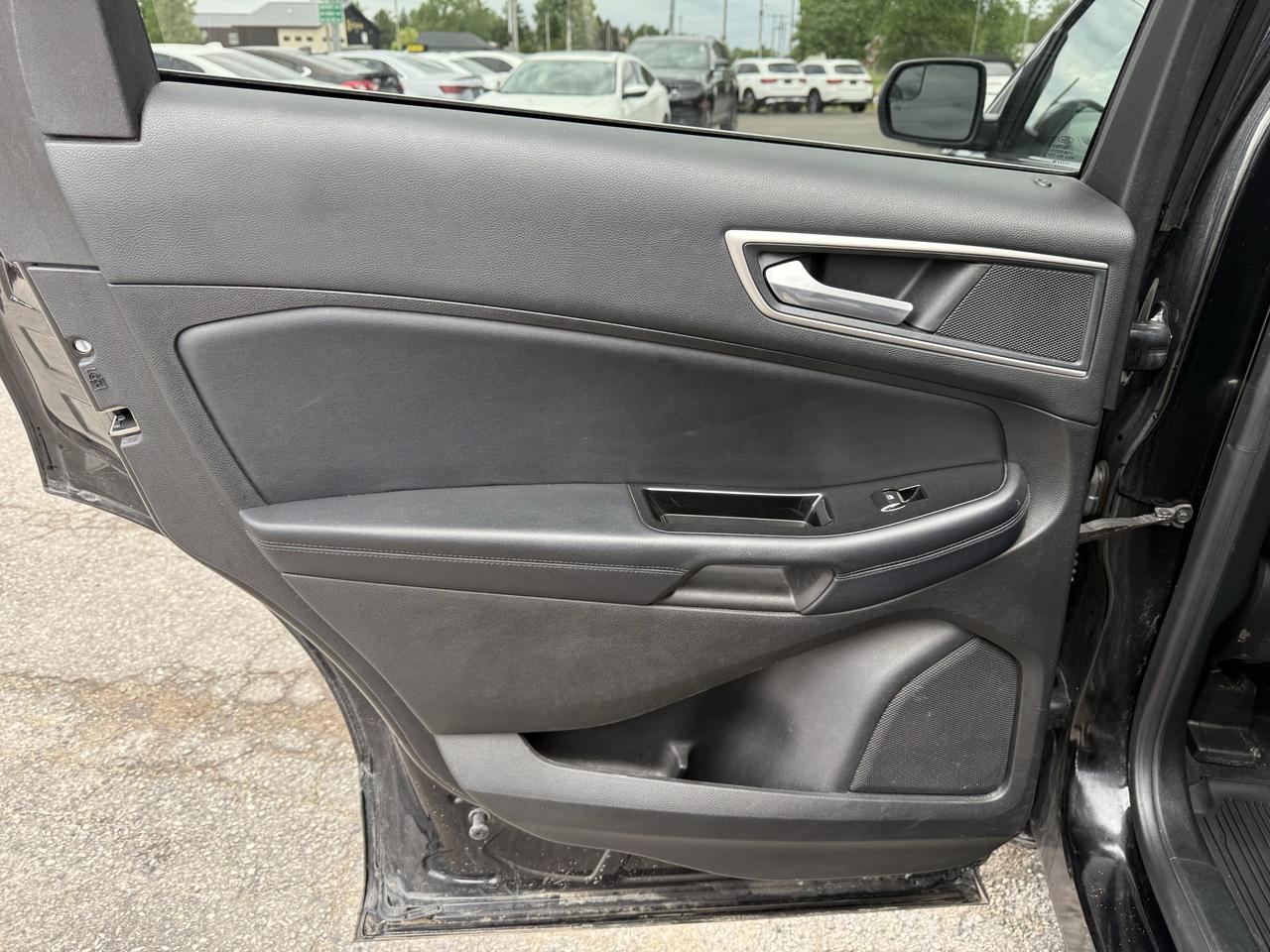 2018 Ford Edge SEL Photo