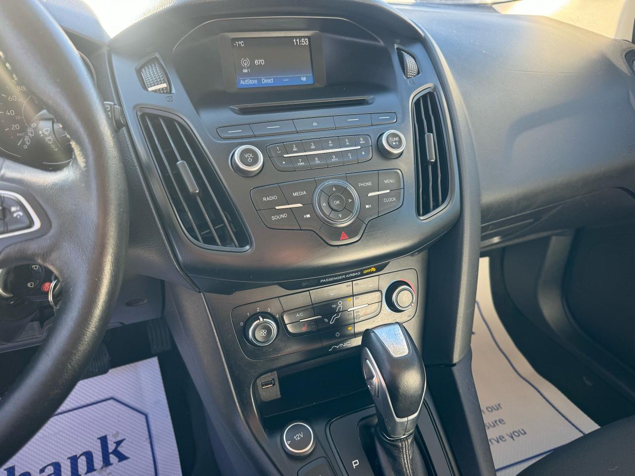 2015 Ford Focus SE - Photo #7