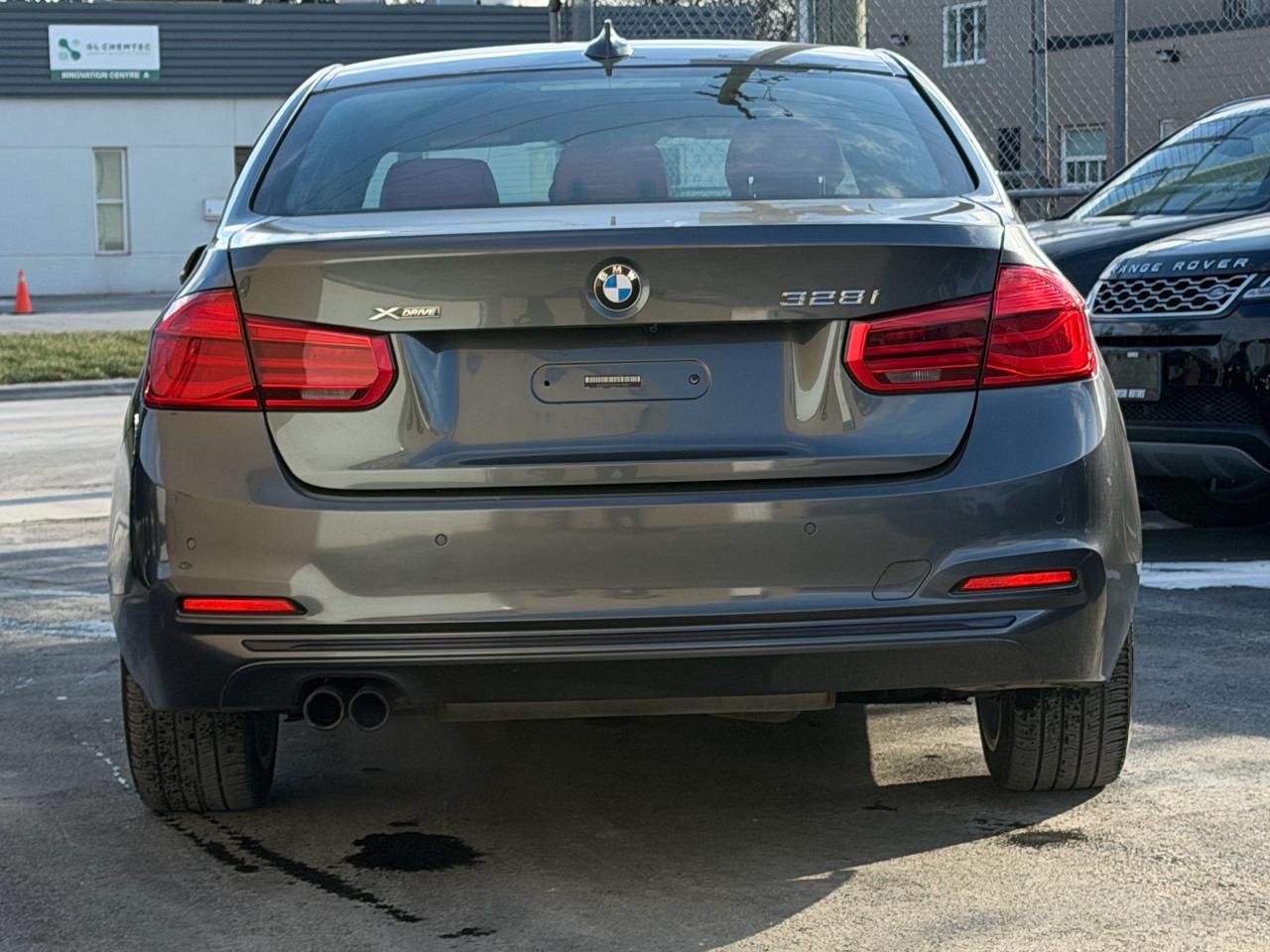 2016 BMW 3 Series 328i xDrive Photo3