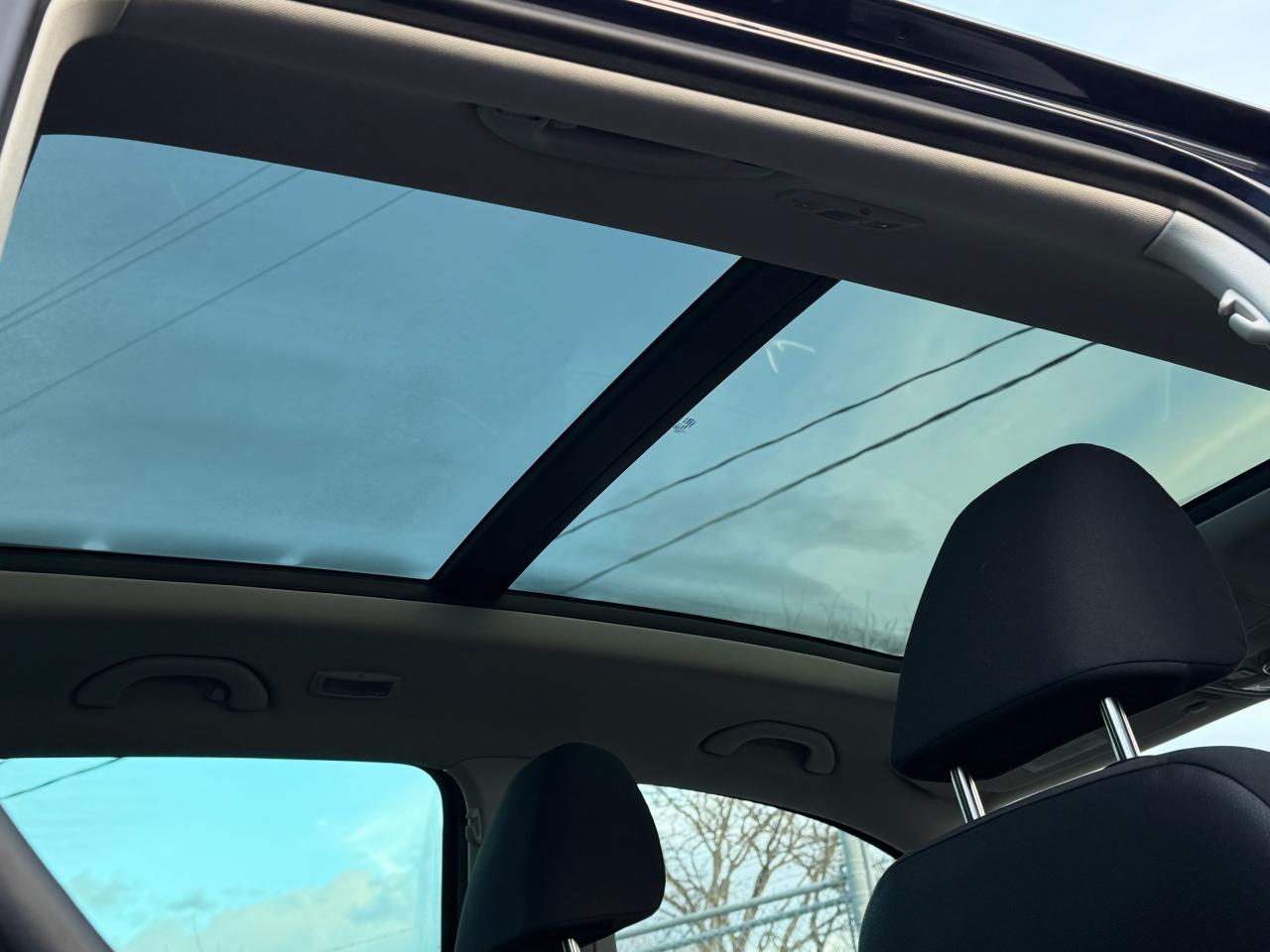 2016 Volkswagen Tiguan Comfortline AWD SUNROOF|BACKUP|HEATED SEATS Photo