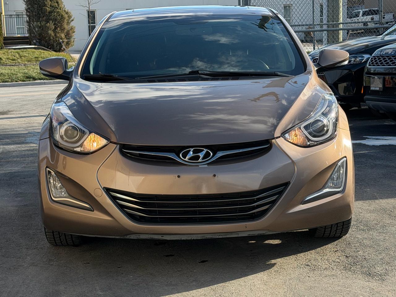 2014 Hyundai Elantra Limited w/Navi, Backup, Sunroof - Photo #2