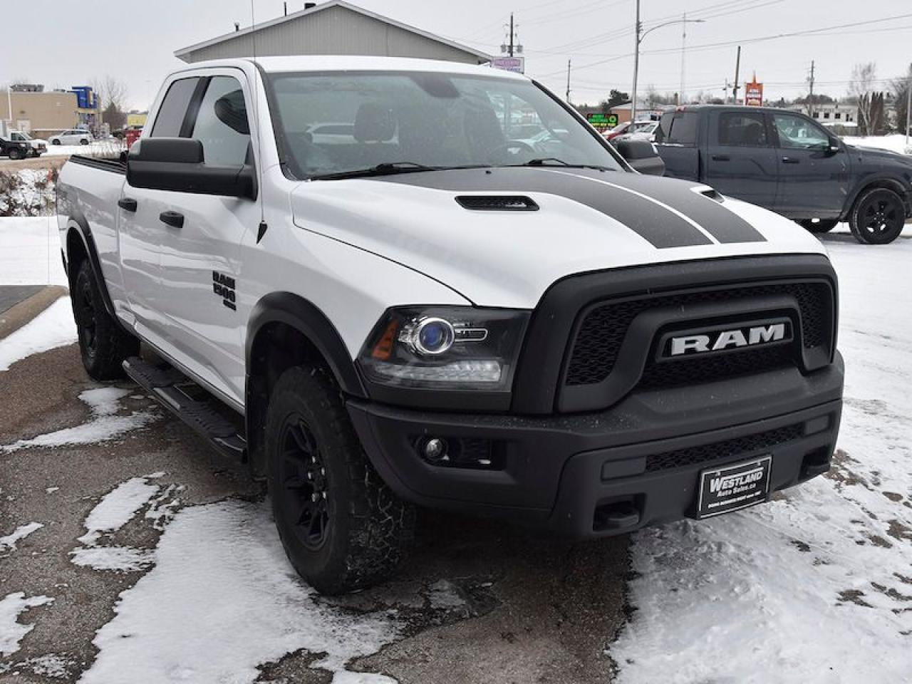 2021 RAM 1500 Classic WARLOCK - Photo #2