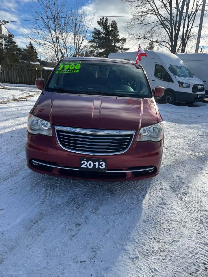2013 Chrysler Town & Country TOURING Photo