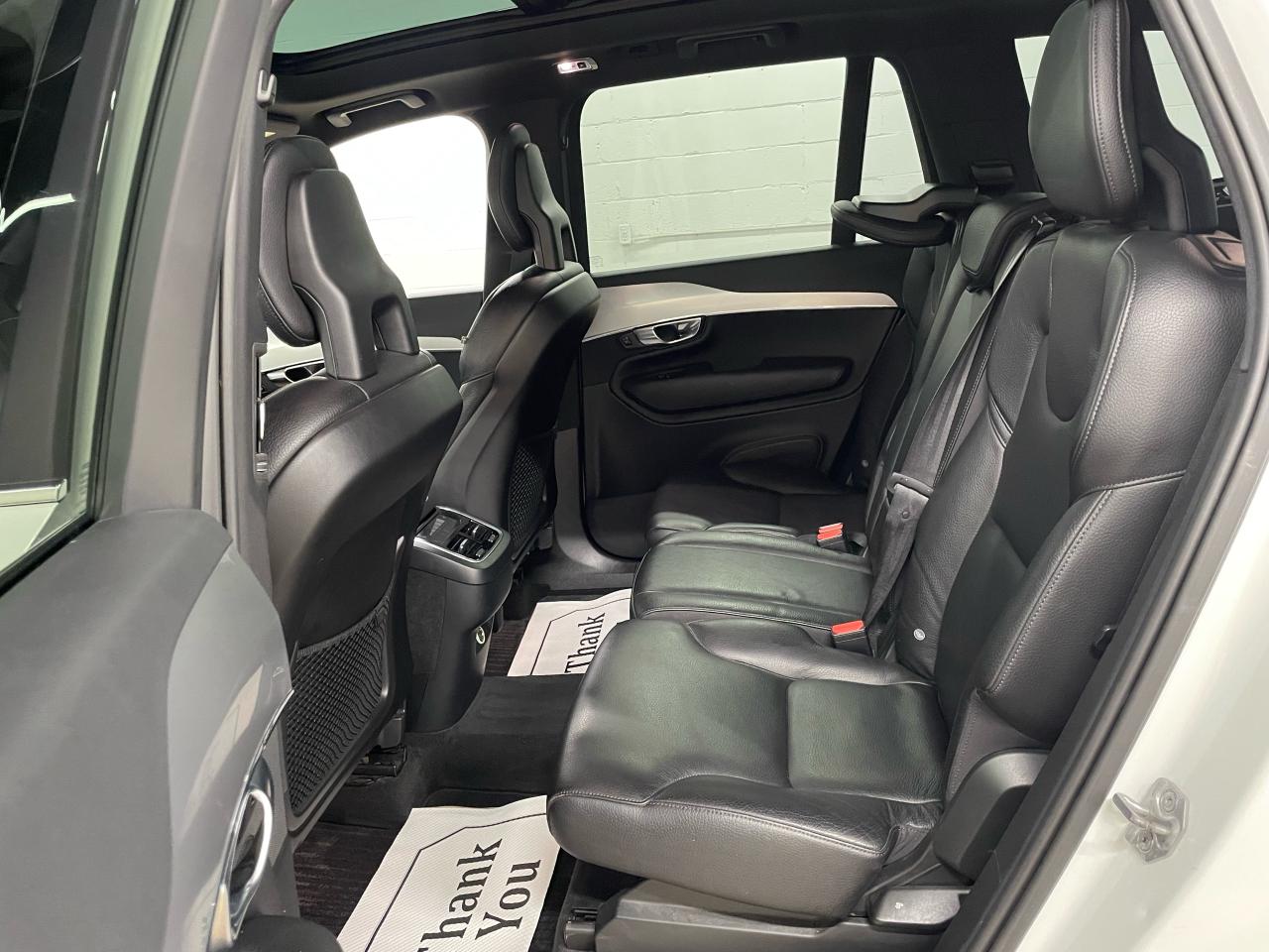 2017 Volvo XC90 T6 Momentum Photo34