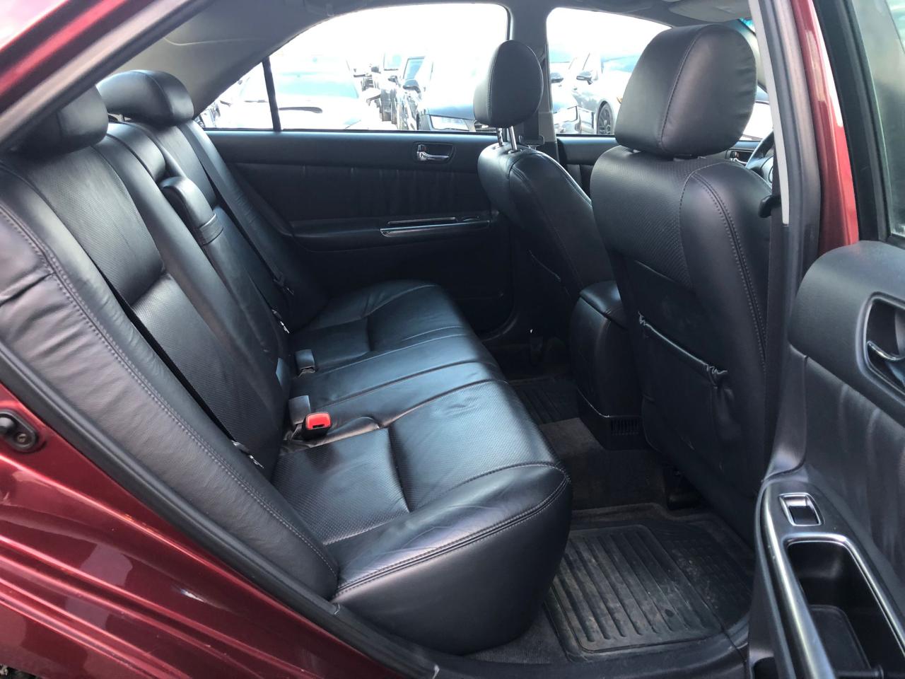 2004 Toyota Camry SE - Photo #8