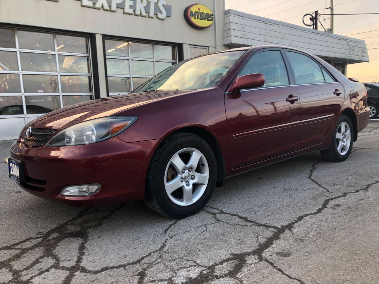 2004 Toyota Camry SE - Photo #3