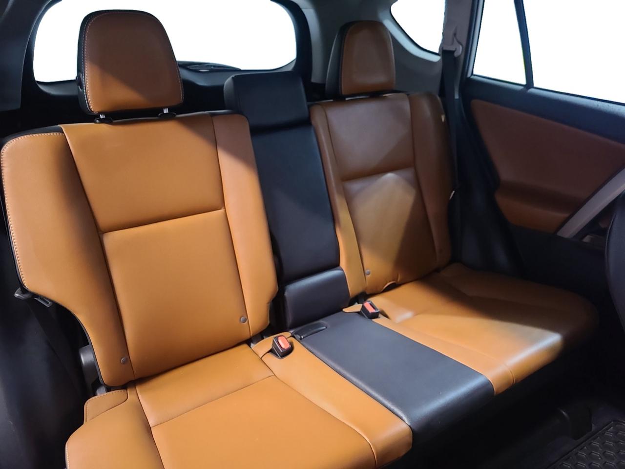 2016 Toyota RAV4 LIMITED  - Photo #17