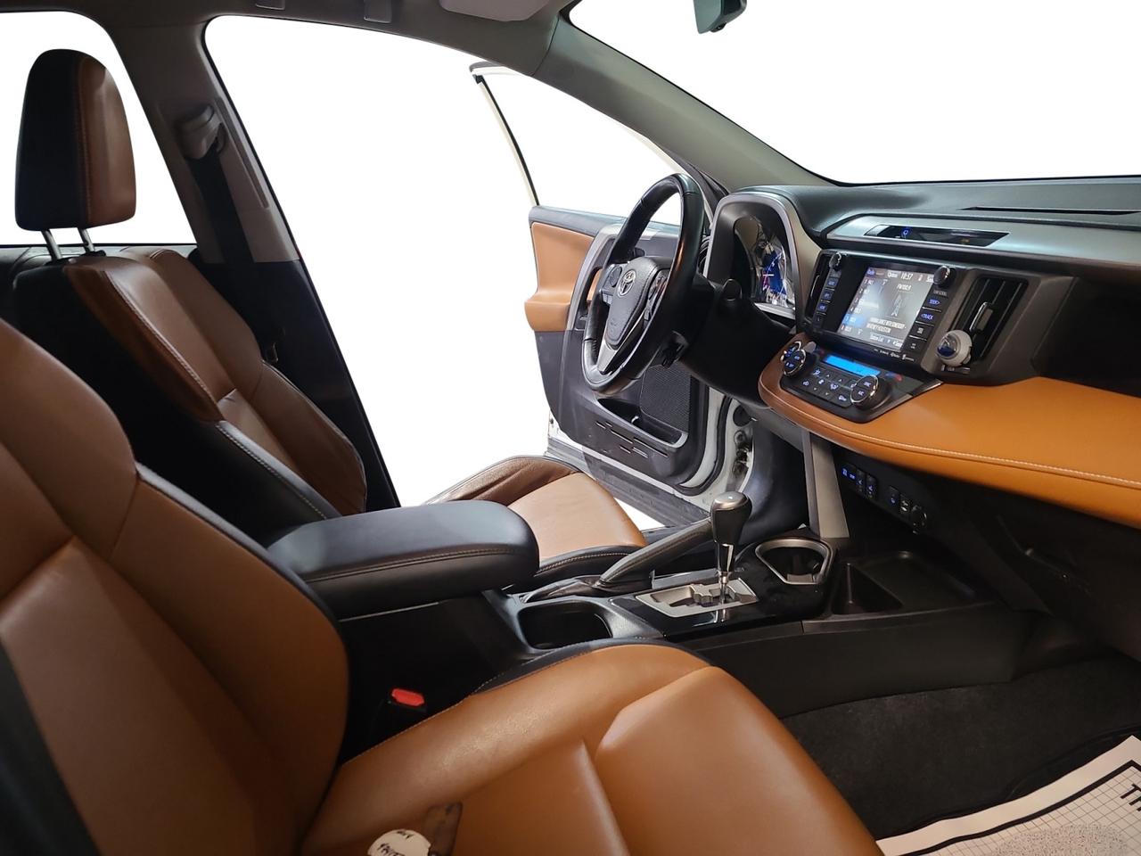 2016 Toyota RAV4 LIMITED  - Photo #16