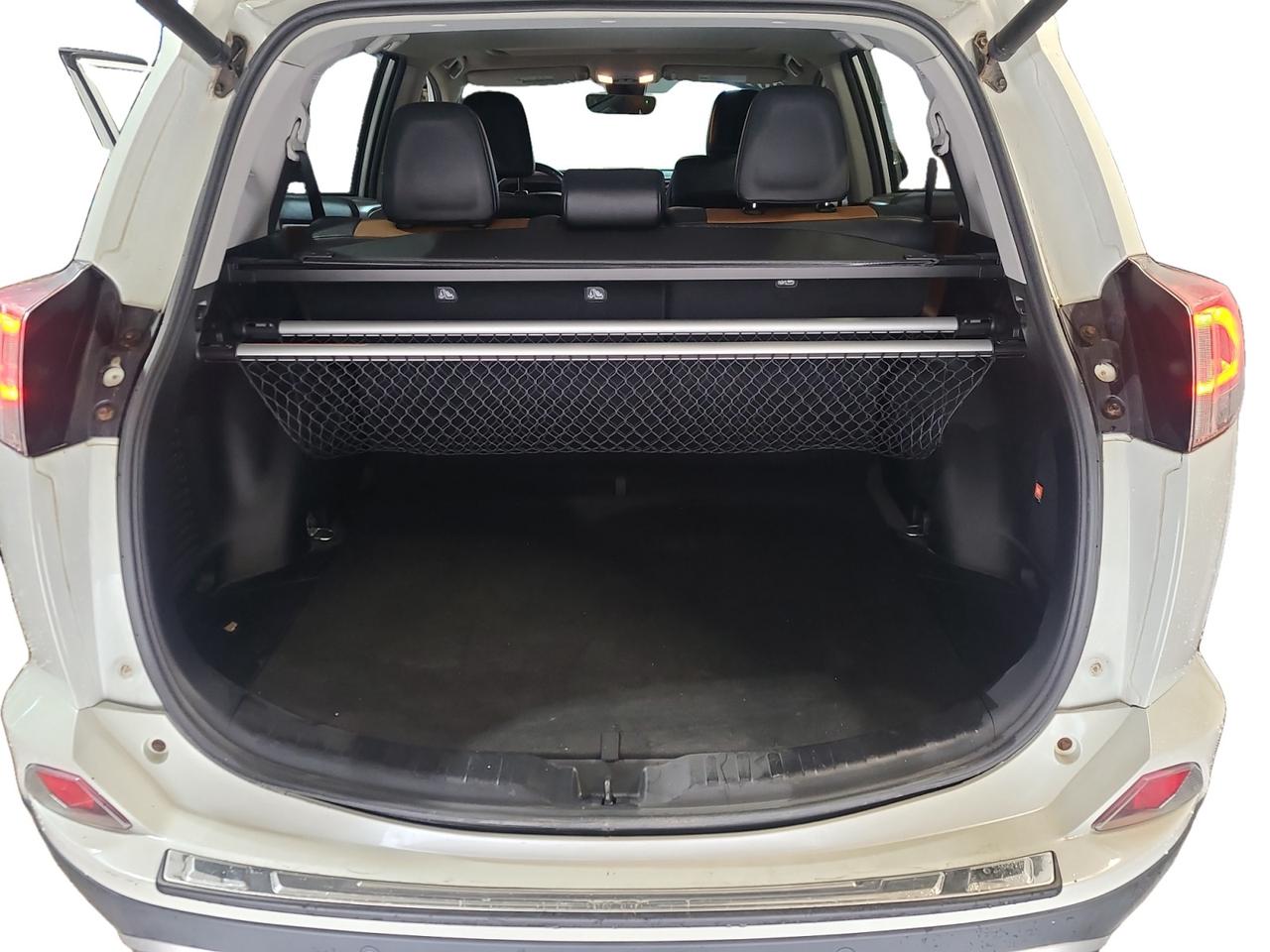 2016 Toyota RAV4 LIMITED  - Photo #18