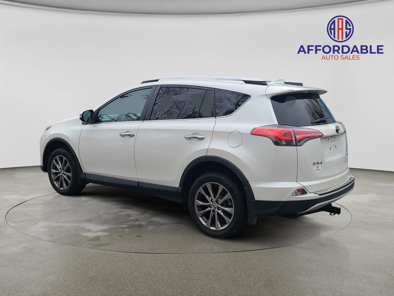 2016 Toyota RAV4 LIMITED  - Photo #3