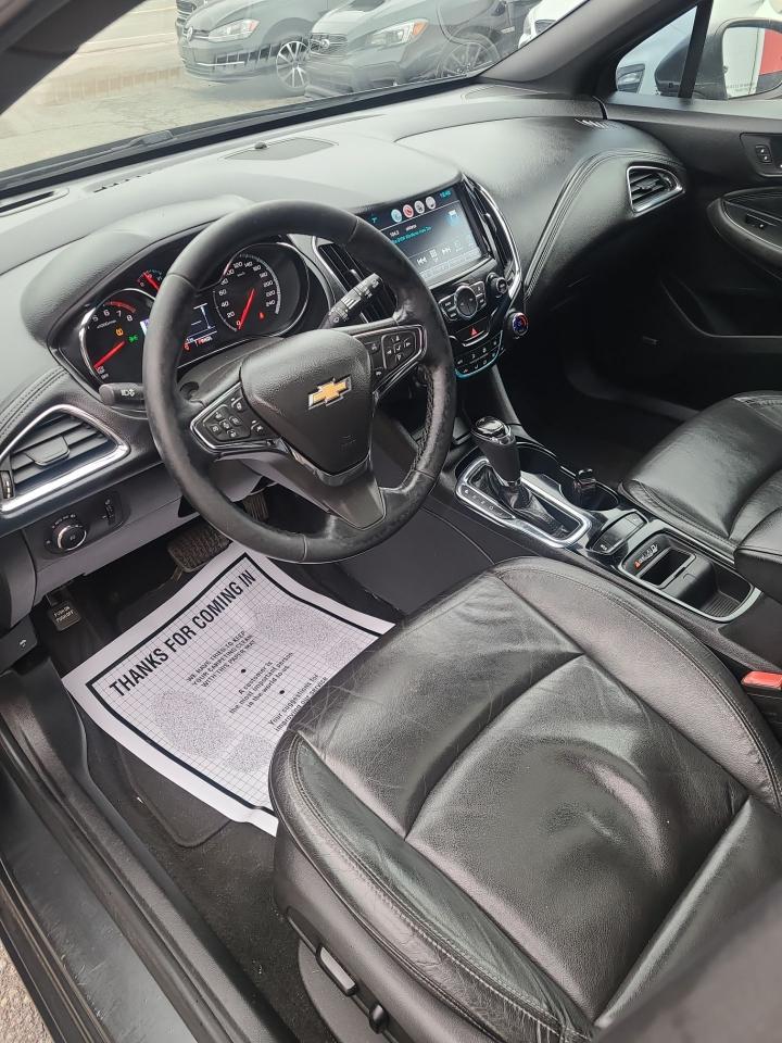 2017 Chevrolet Cruze Premier - Photo #7