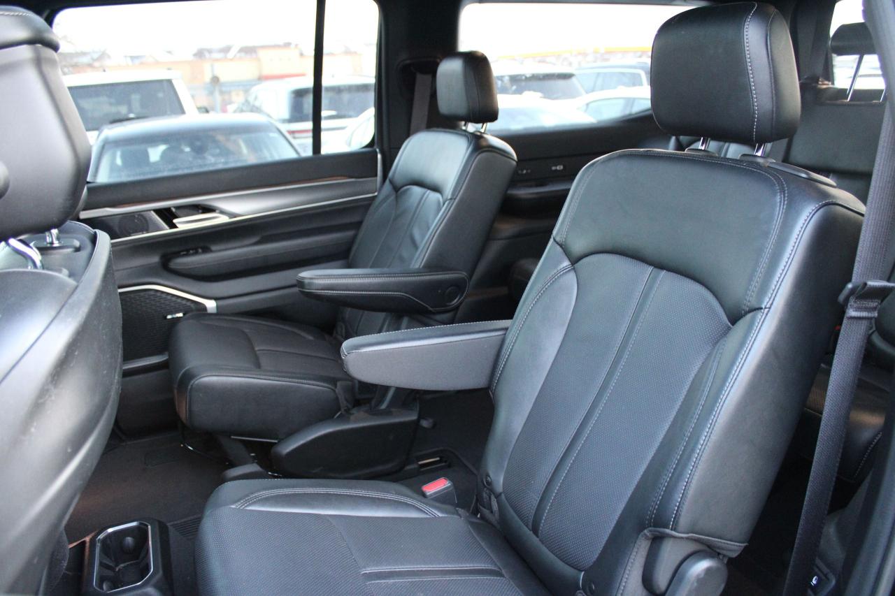 2024 Jeep Wagoneer SERIES II CARBIDE 4X4 - Photo #9