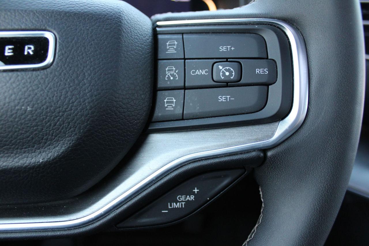 2024 Jeep Wagoneer SERIES II CARBIDE 4X4 - Photo #19