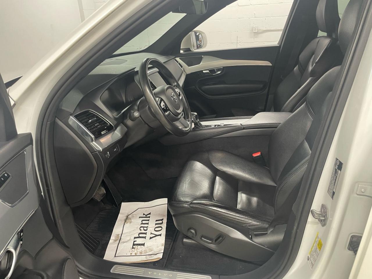 2017 Volvo XC90 T6 Momentum