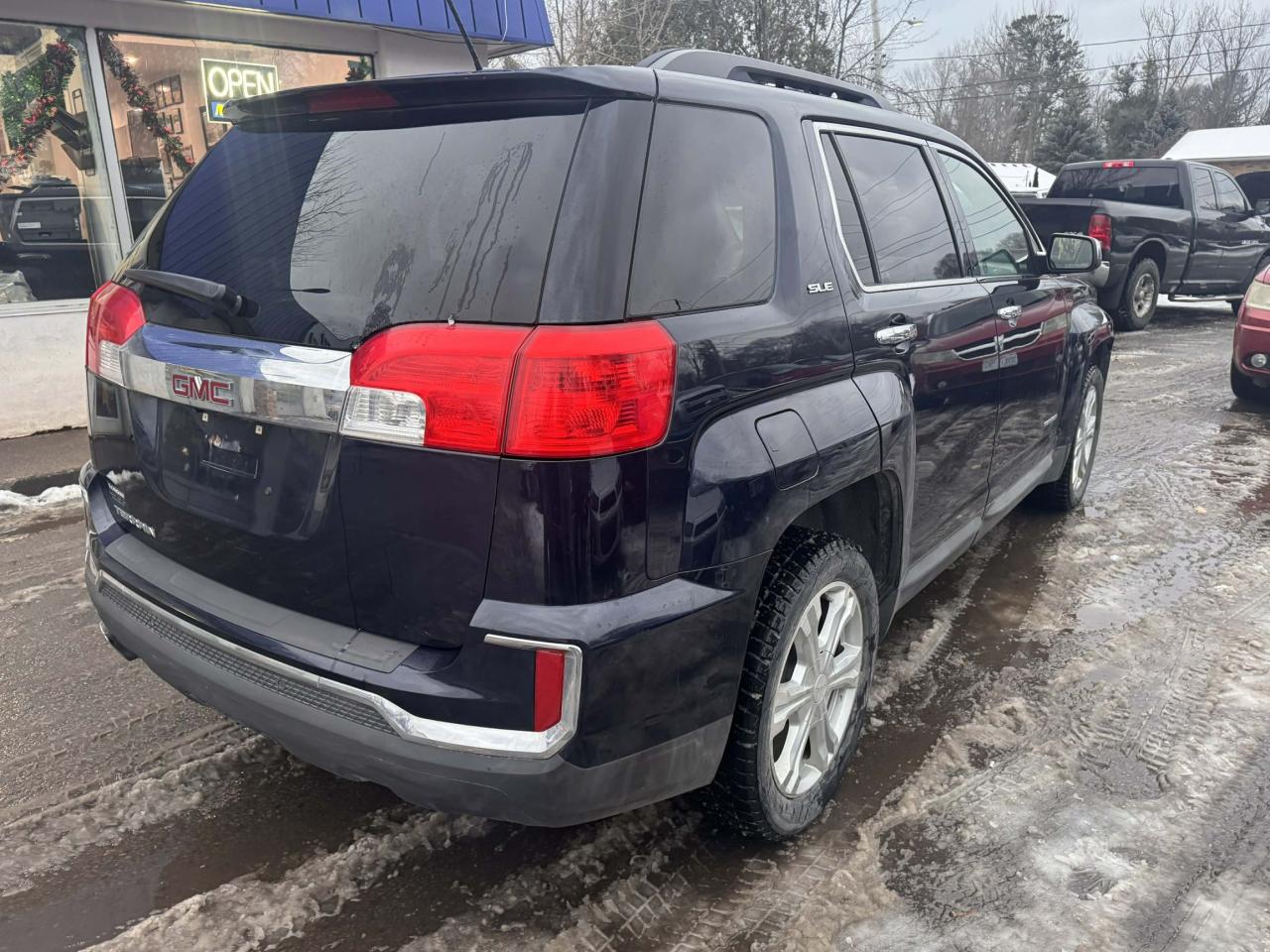 2017 GMC Terrain SLE - Photo #5