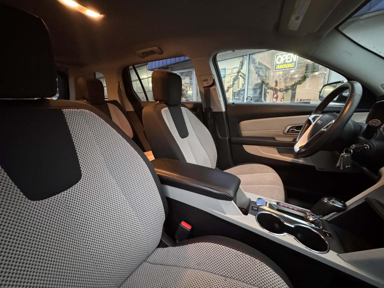 2017 GMC Terrain SLE Photo