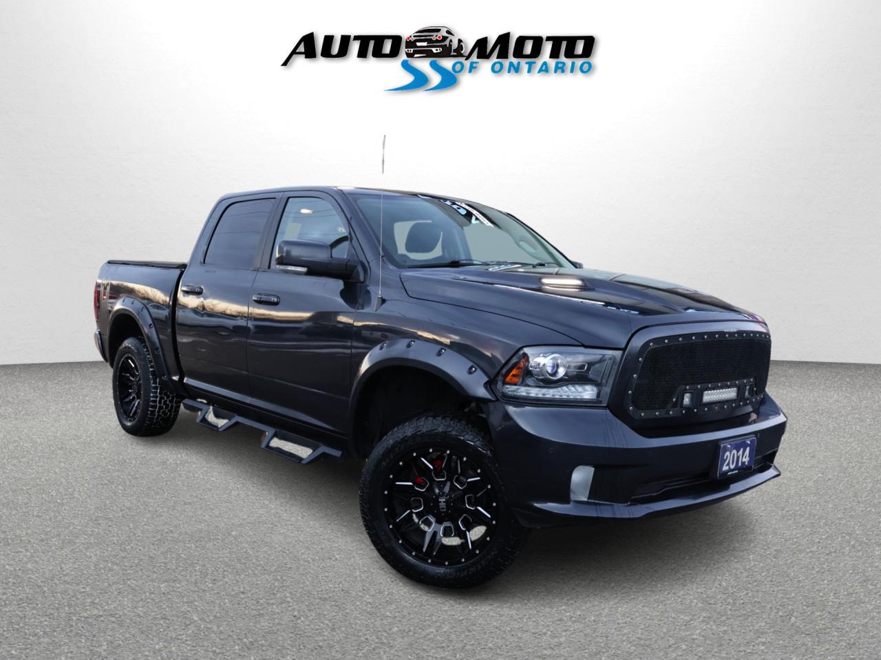 2014 RAM 1500 SPORT HEMI 4WD CREW CERTIFIED CAMERA NAV BLUETOOTH LEATHER HEATED SEATS SUNROOF CRUISE ALLLOYS