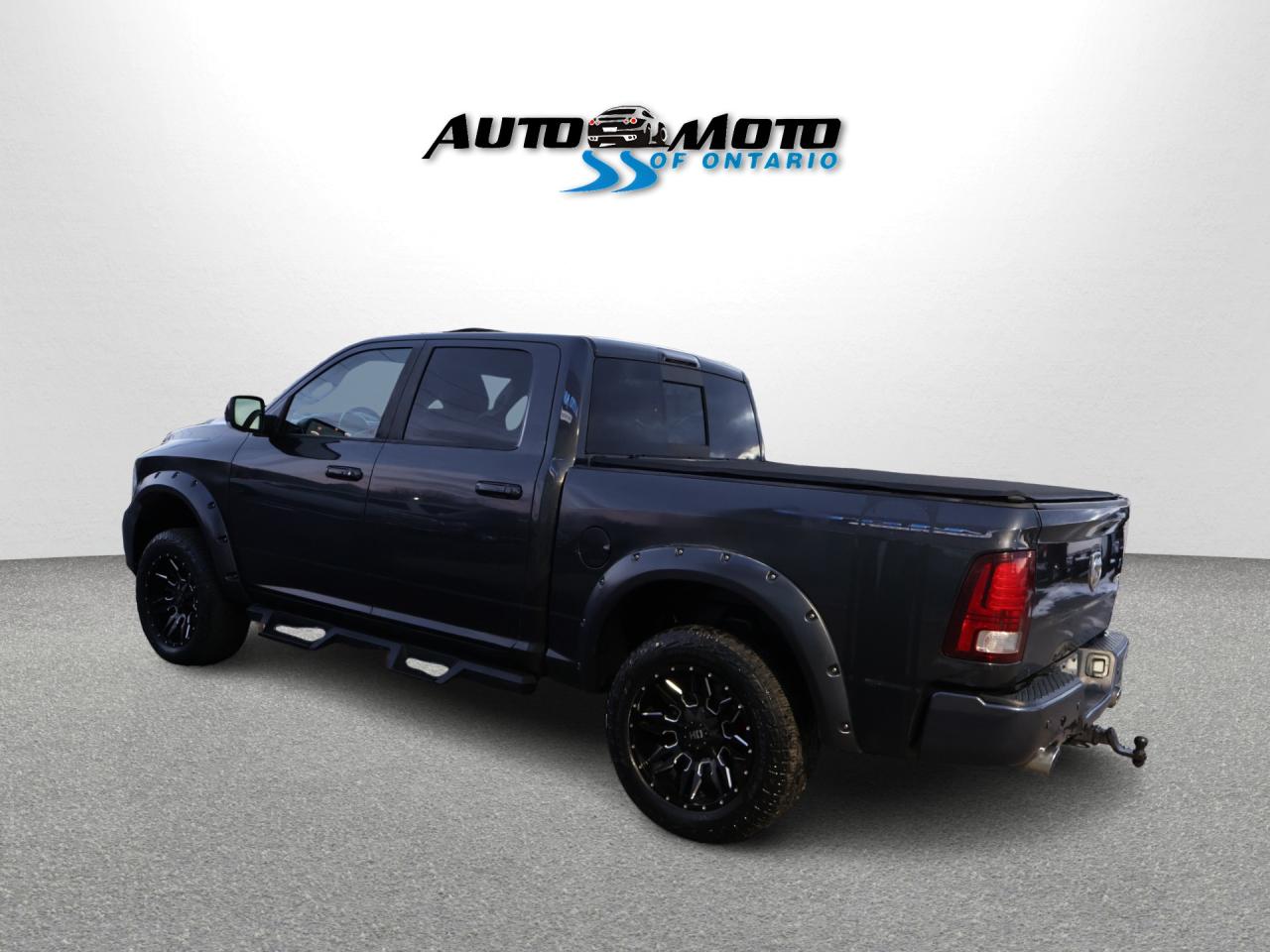 2014 RAM 1500 SPORT HEMI 4WD CREW CERTIFIED CAMERA NAV BLUETOOTH LEATHER HEATED SEATS SUNROOF CRUISE ALLLOYS - Photo #4