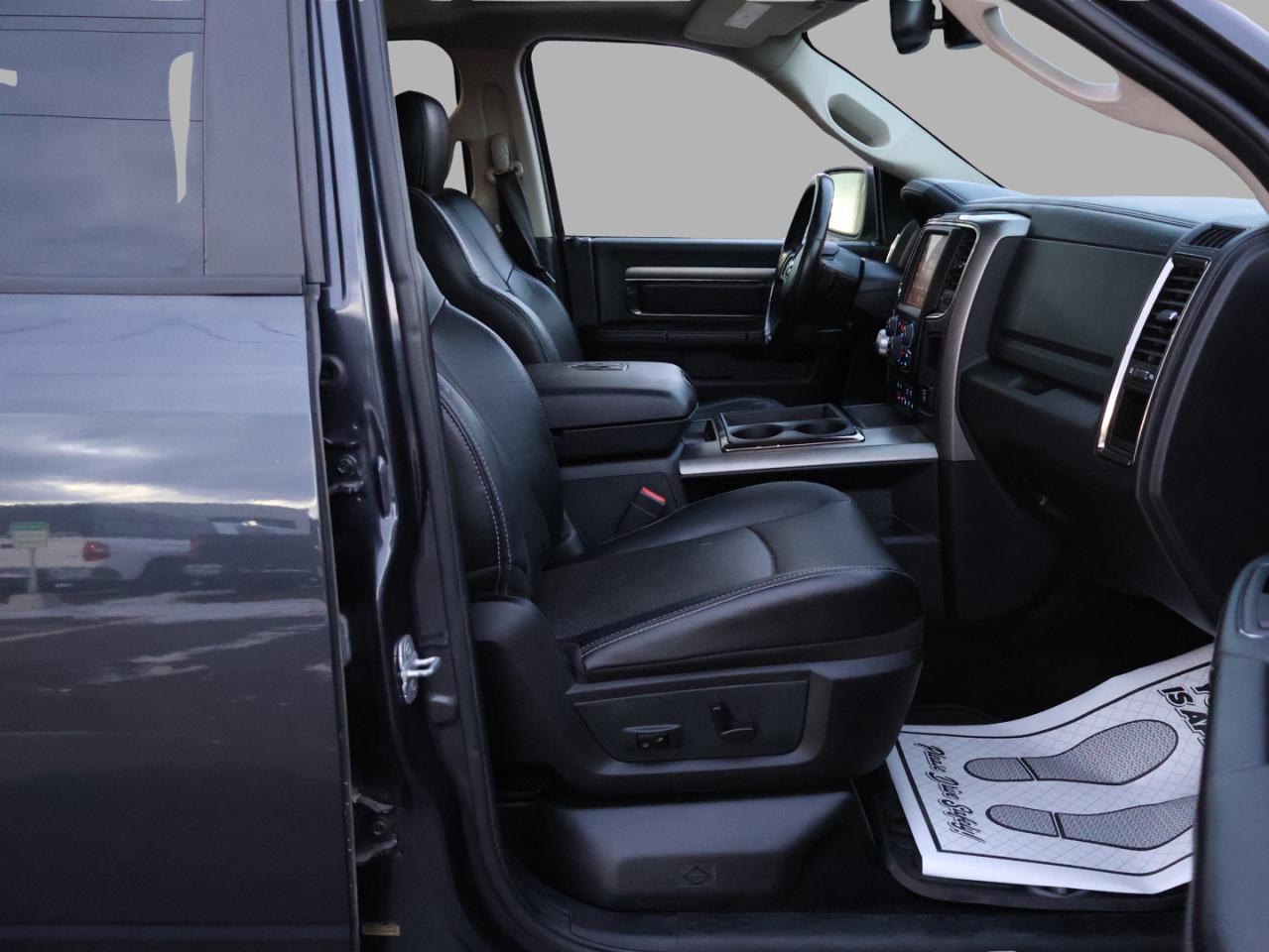 2014 RAM 1500 SPORT HEMI 4WD CREW CERTIFIED CAMERA NAV BLUETOOTH LEATHER HEATED SEATS SUNROOF CRUISE ALLLOYS - Photo #17