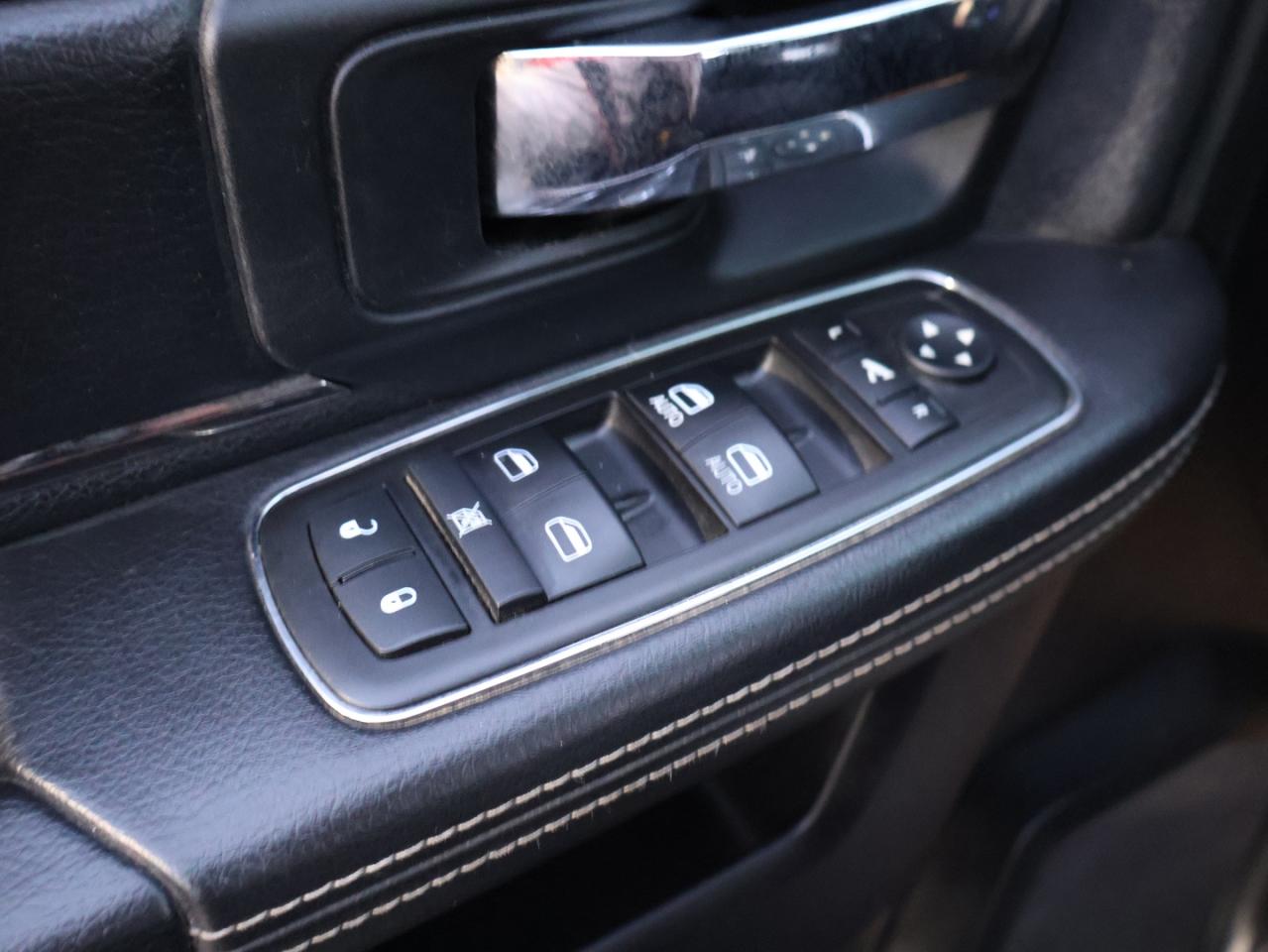 2014 RAM 1500 SPORT HEMI 4WD CREW CERTIFIED CAMERA NAV BLUETOOTH LEATHER HEATED SEATS SUNROOF CRUISE ALLLOYS - Photo #26