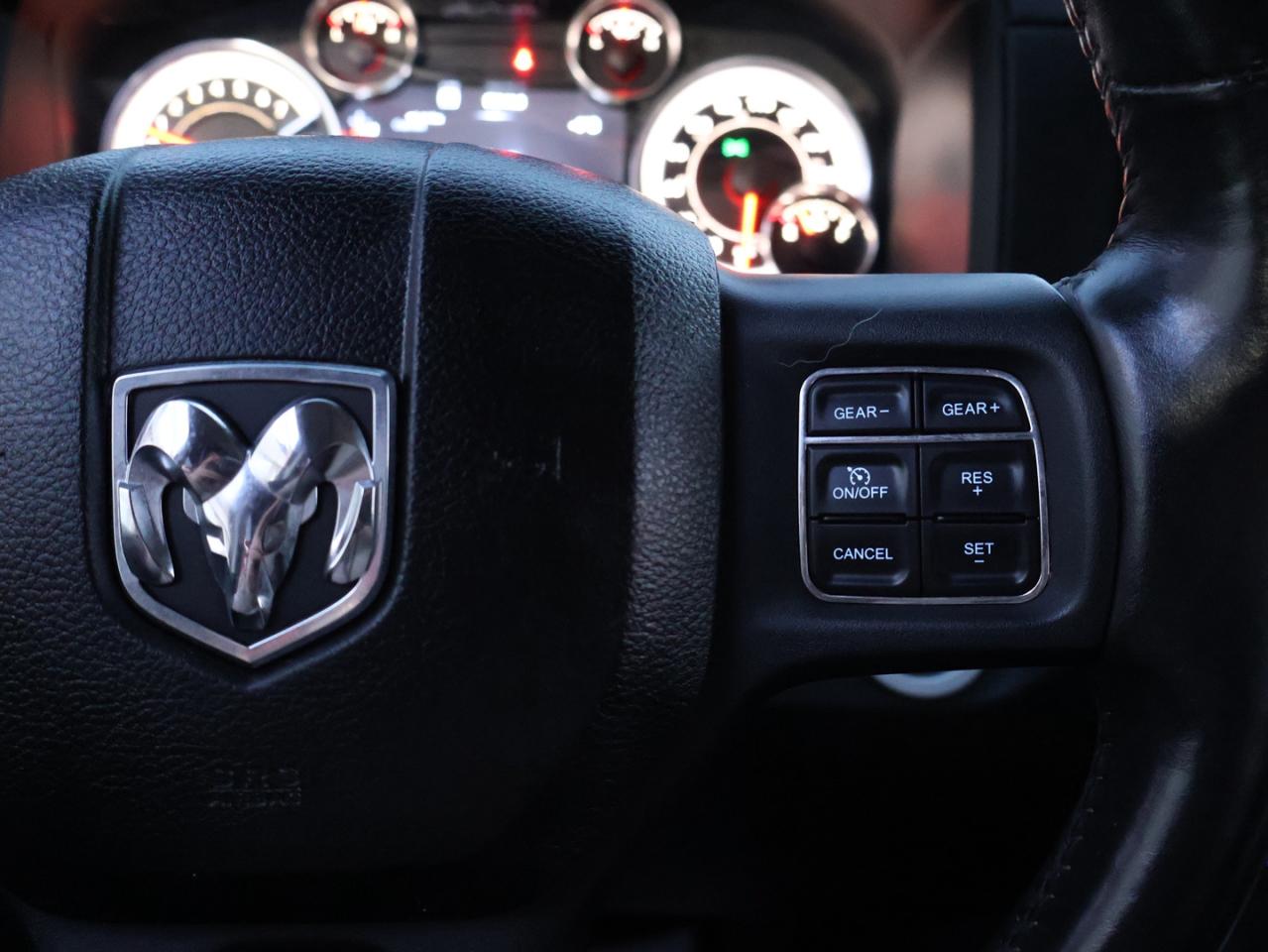 2014 RAM 1500 SPORT HEMI 4WD CREW CERTIFIED CAMERA NAV BLUETOOTH LEATHER HEATED SEATS SUNROOF CRUISE ALLLOYS - Photo #32