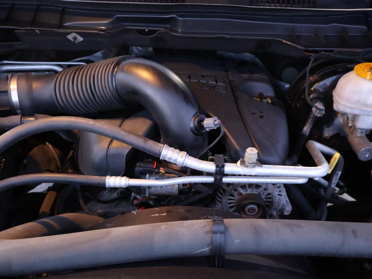 2014 RAM 1500 SPORT HEMI 4WD CREW CERTIFIED CAMERA NAV BLUETOOTH LEATHER HEATED SEATS SUNROOF CRUISE ALLLOYS - Photo #39