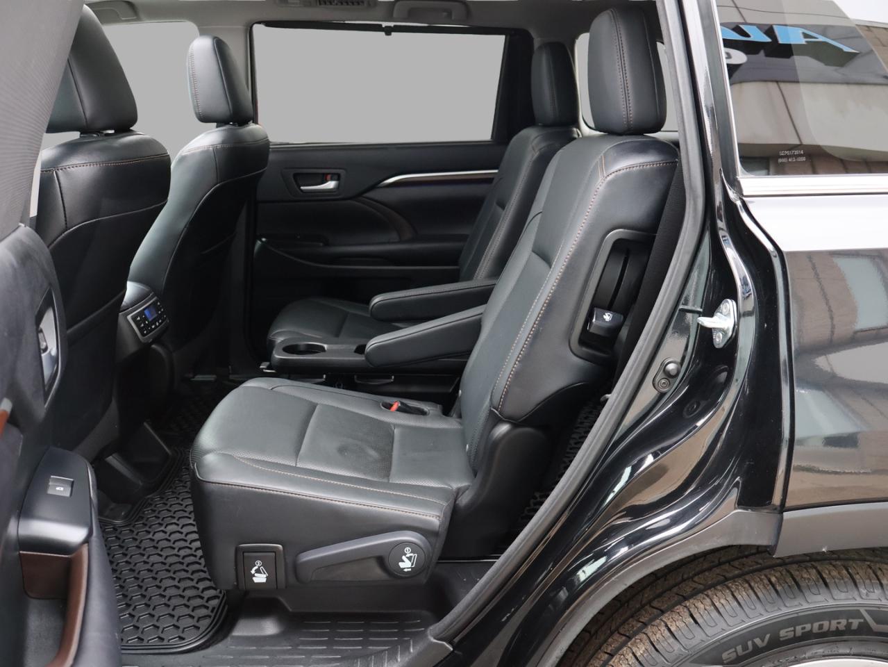 2016 Toyota Highlander LIMITED AWD CERTIFIED *ACCIDENT FREE* CAMERA NAV BLUETOOTH LEATHER HEATED SEATS PANO ROOF CRUISE ALLOYS - Photo #15