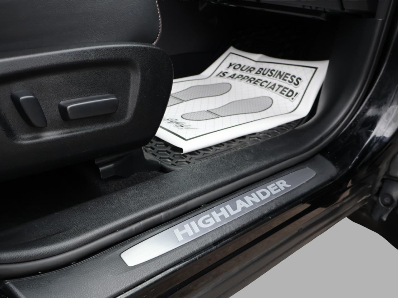 2016 Toyota Highlander LIMITED AWD CERTIFIED *ACCIDENT FREE* CAMERA NAV BLUETOOTH LEATHER HEATED SEATS PANO ROOF CRUISE ALLOYS - Photo #30