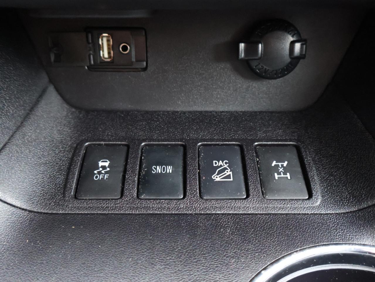 2016 Toyota Highlander LIMITED AWD CERTIFIED *ACCIDENT FREE* CAMERA NAV BLUETOOTH LEATHER HEATED SEATS PANO ROOF CRUISE ALLOYS - Photo #29