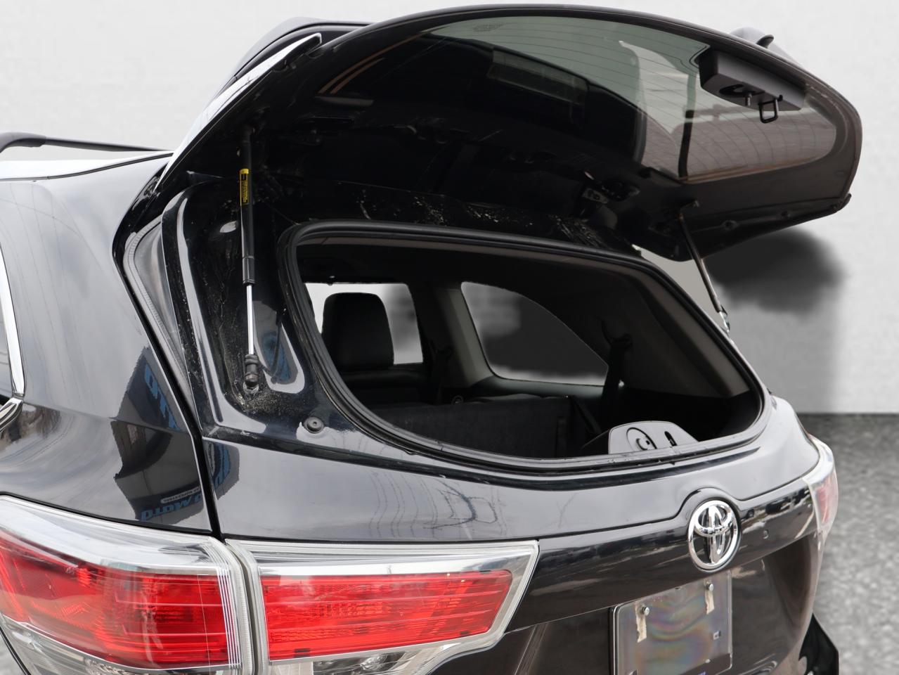 2016 Toyota Highlander LIMITED AWD CERTIFIED *ACCIDENT FREE* CAMERA NAV BLUETOOTH LEATHER HEATED SEATS PANO ROOF CRUISE ALLOYS - Photo #39