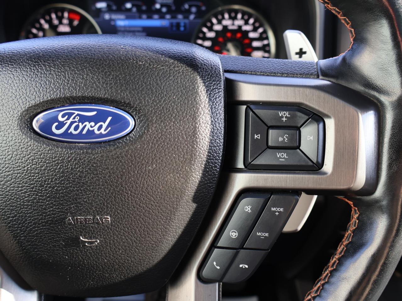 2018 Ford F-150 RAPTOR SUPER CREW 4WD CERTIFIED *ACCIDENT FREE* CAMERA NAV BLUETOOTH LEATHER HEATED SEATS PANO ROOF CRUISE ALLOYS - Photo #34