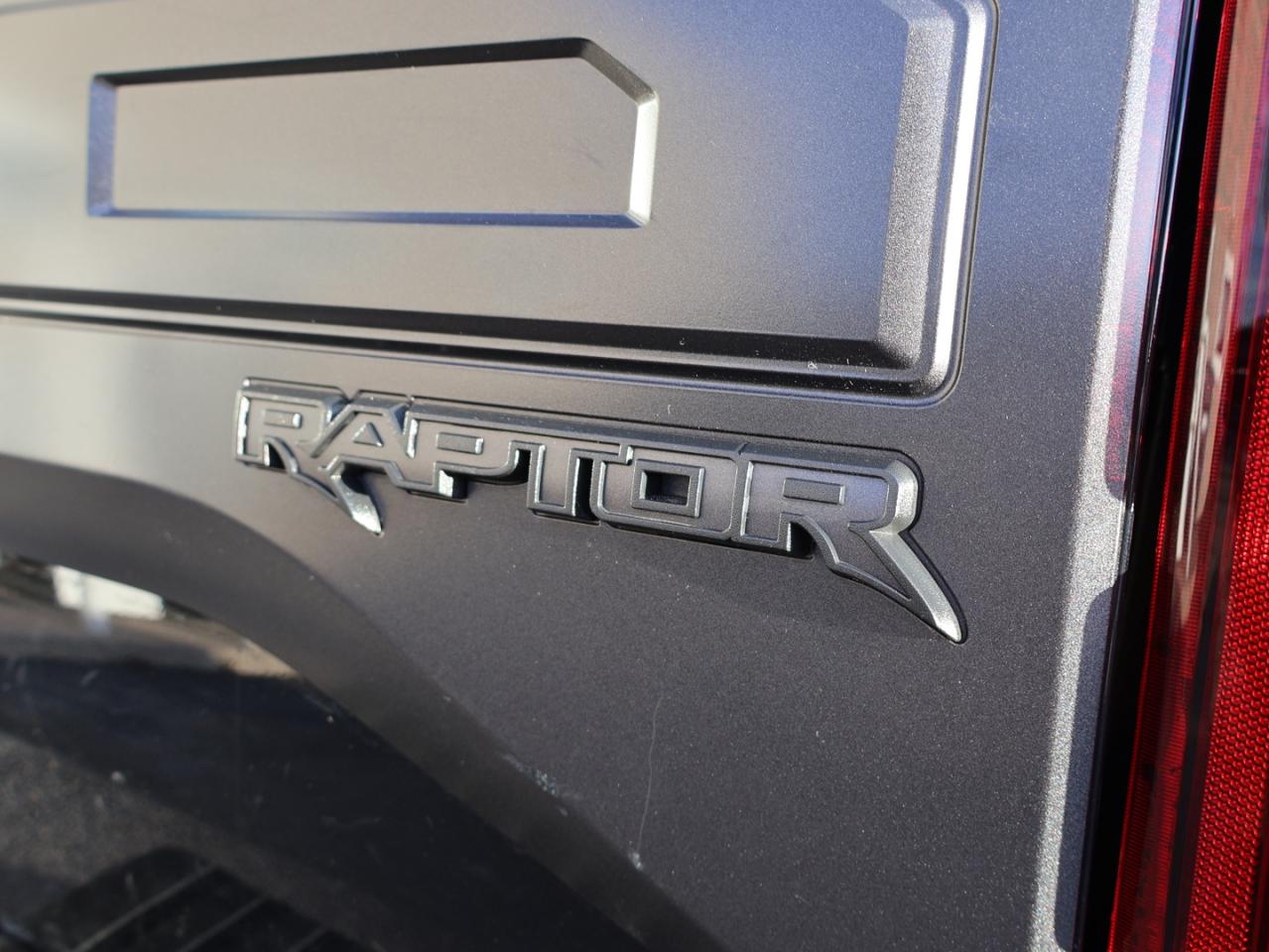 2018 Ford F-150 RAPTOR SUPER CREW 4WD CERTIFIED *ACCIDENT FREE* CAMERA NAV BLUETOOTH LEATHER HEATED SEATS PANO ROOF CRUISE ALLOYS - Photo #45