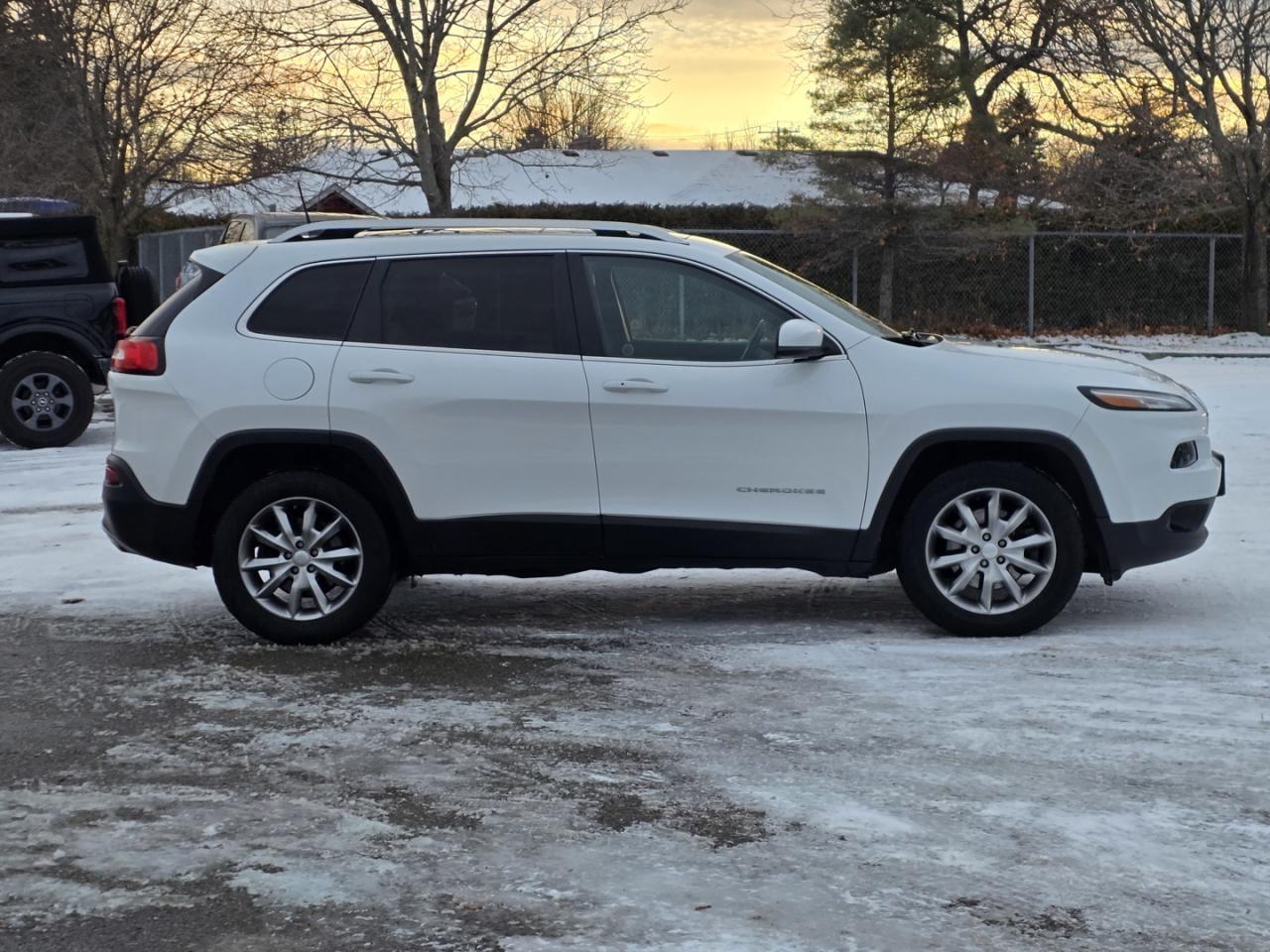 2018 Jeep Cherokee Limited 4WD - Photo #4