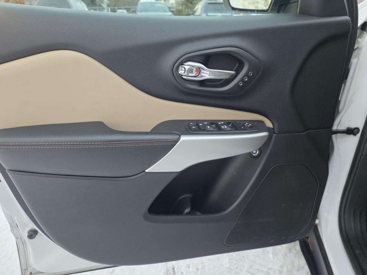 2018 Jeep Cherokee Limited 4WD - Photo #11