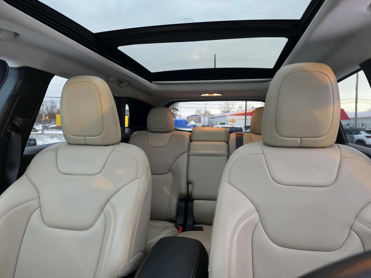 2018 Jeep Cherokee Limited 4WD - Photo #12