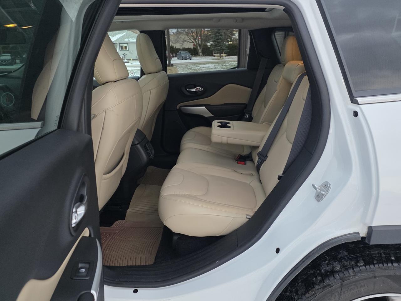 2018 Jeep Cherokee Limited 4WD - Photo #19