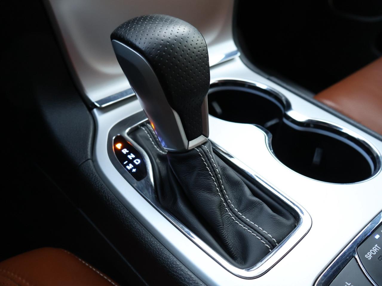 2016 Jeep Grand Cherokee SRT 4WD CERTIFIED *DODGE MAINTAIN* CAMERA NAV BLUETOOTH LEATHER HEATED SEATS SUNROOF CRUISE ALLOYS - Photo #18