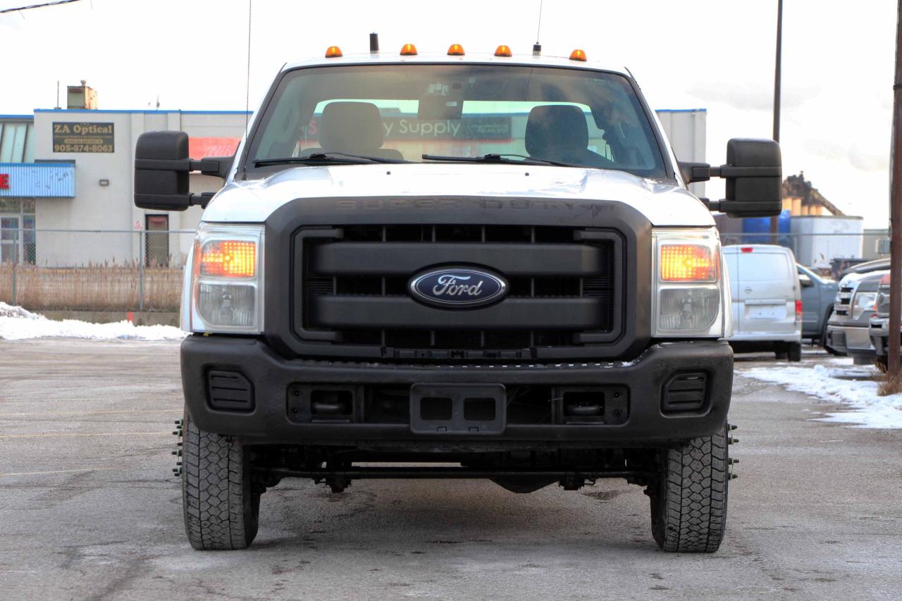 2012 Ford SUPER DUTY F-350 DRW XL - Photo #2