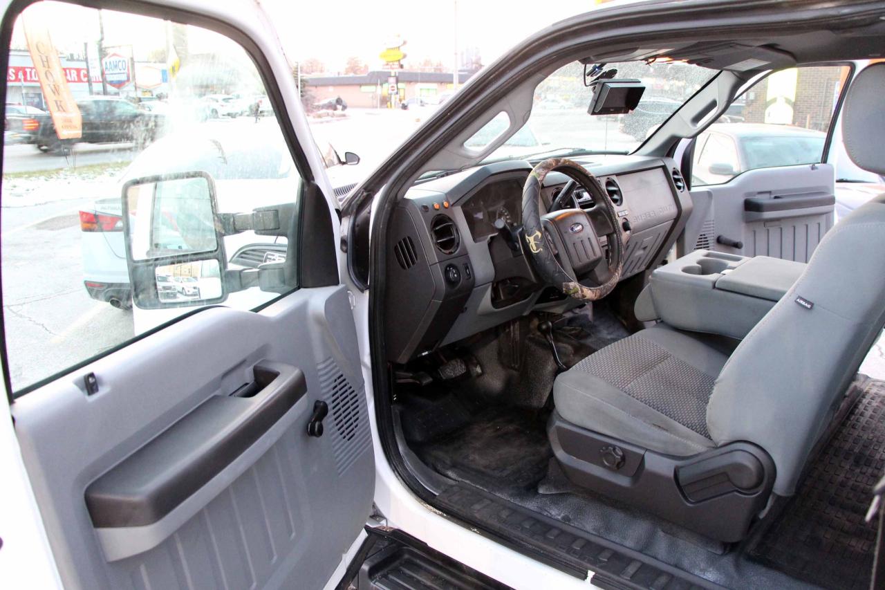 2012 Ford SUPER DUTY F-350 DRW XL - Photo #14