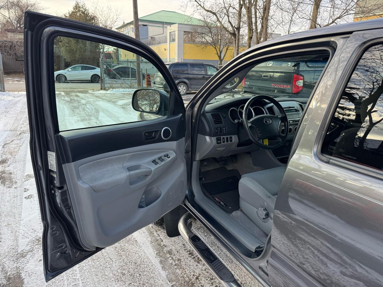 2011 Toyota Tacoma TRD SPORT SHORTBOX - 4X4 Photo