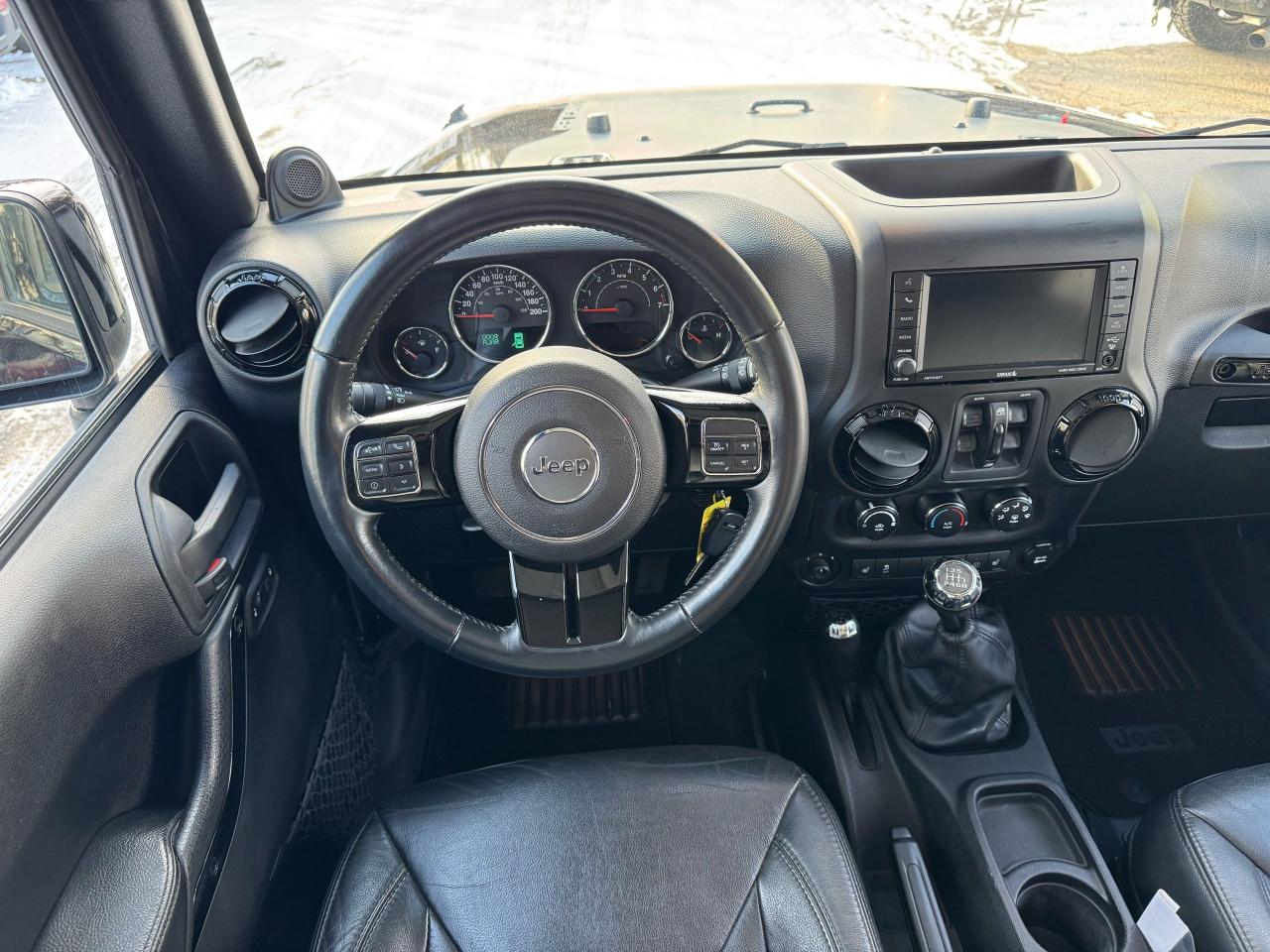 2014 Jeep Wrangler UNLIMITED SAHARA - 4X4 - Photo #10