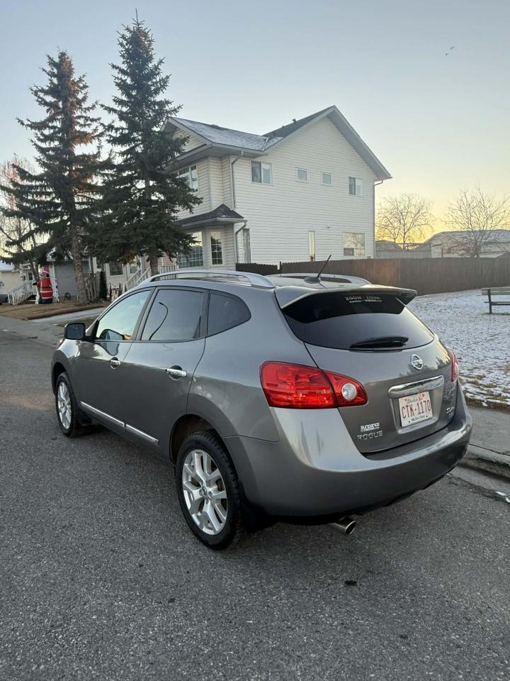2011 Nissan Rogue SV - Photo #6